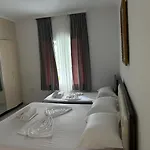 Affittacamere Bujtina Lecaj *